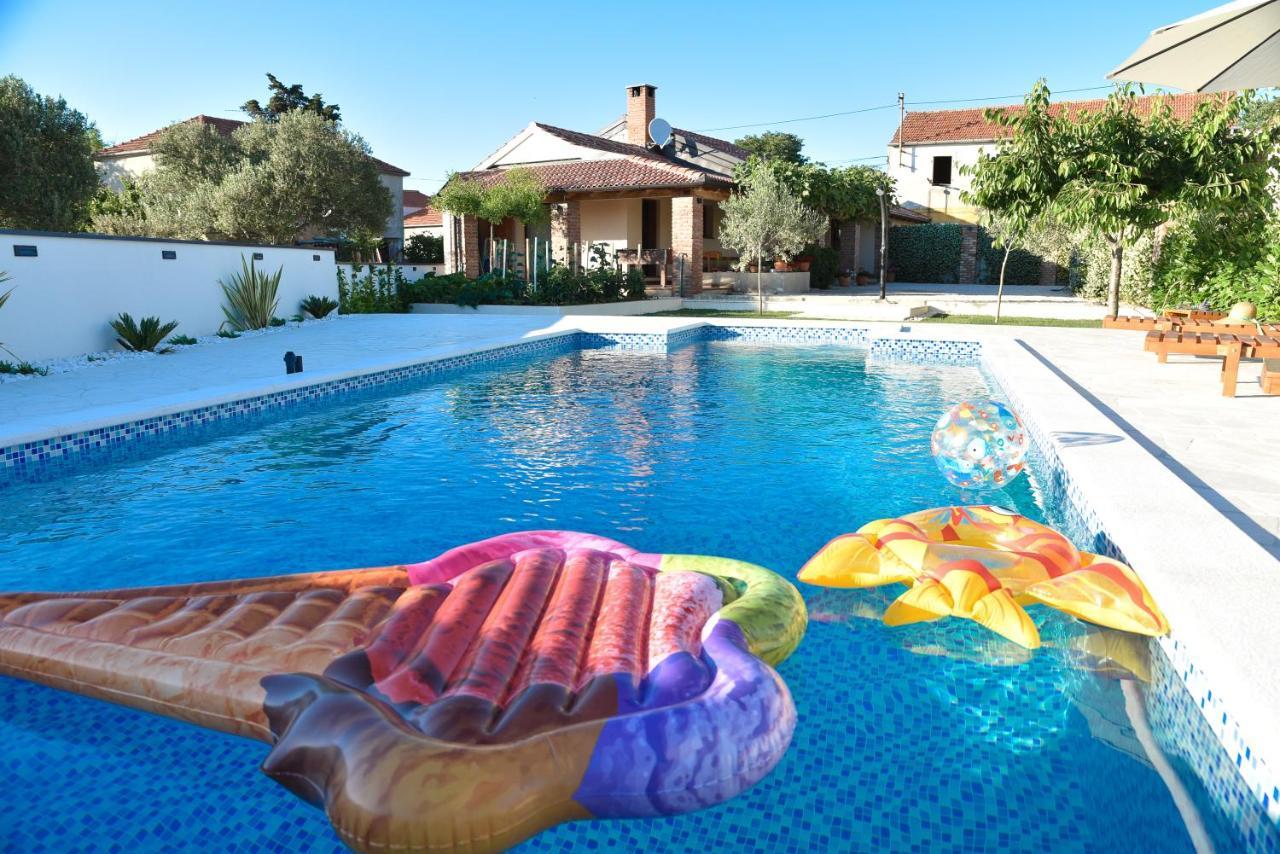 Villa Navita Augustinus With Pool Debeljak Kültér fotó
