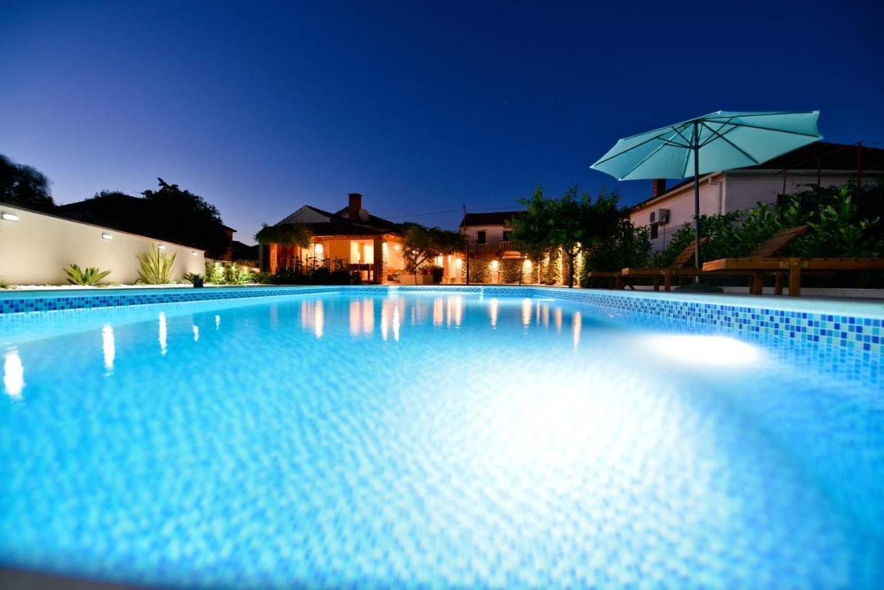 Villa Navita Augustinus With Pool Debeljak Kültér fotó