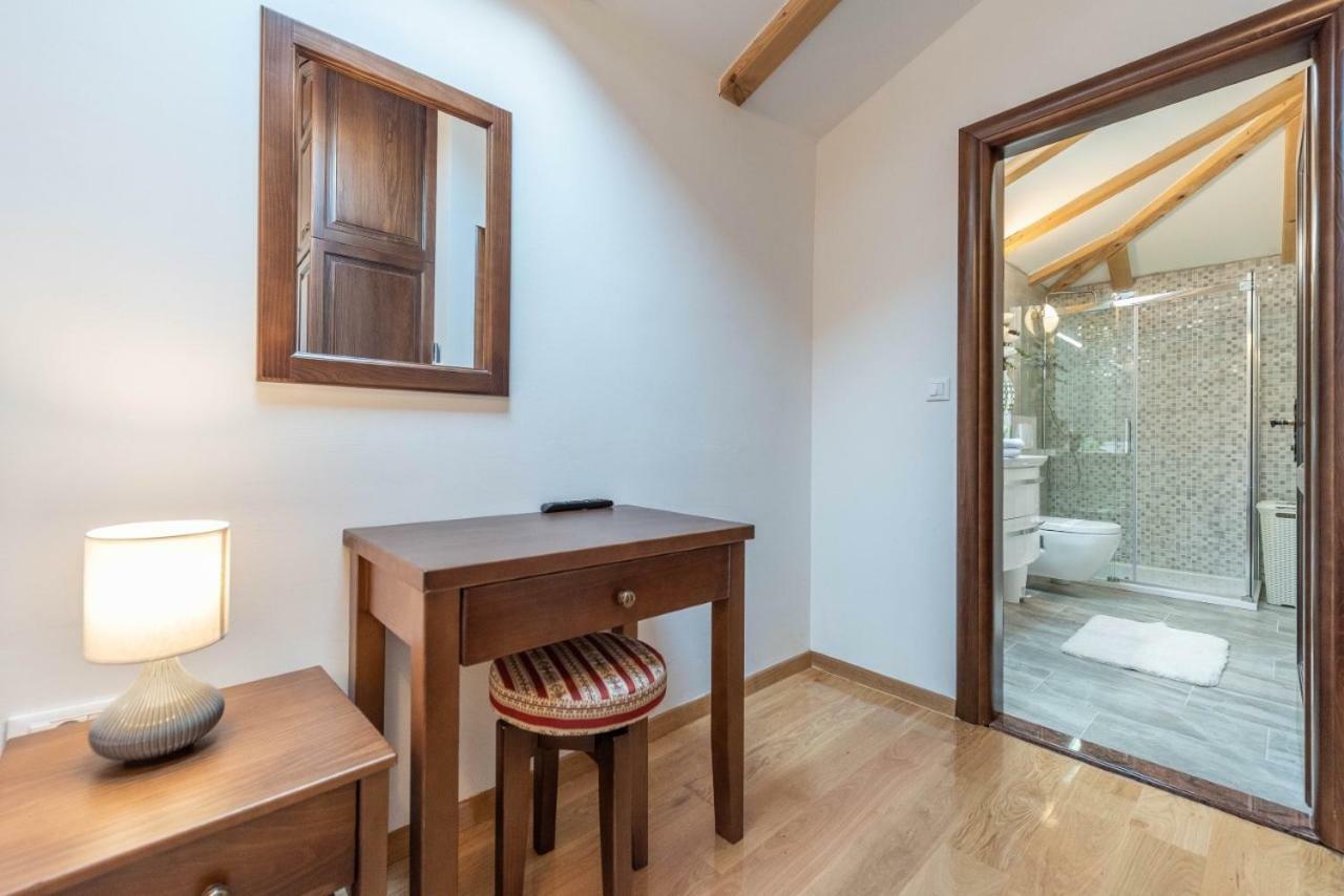 Villa Navita Augustinus With Pool Debeljak Kültér fotó
